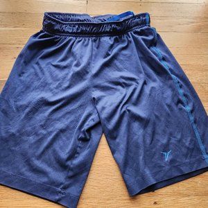 used Old Navy boys navy shorts Size L 10 - 12